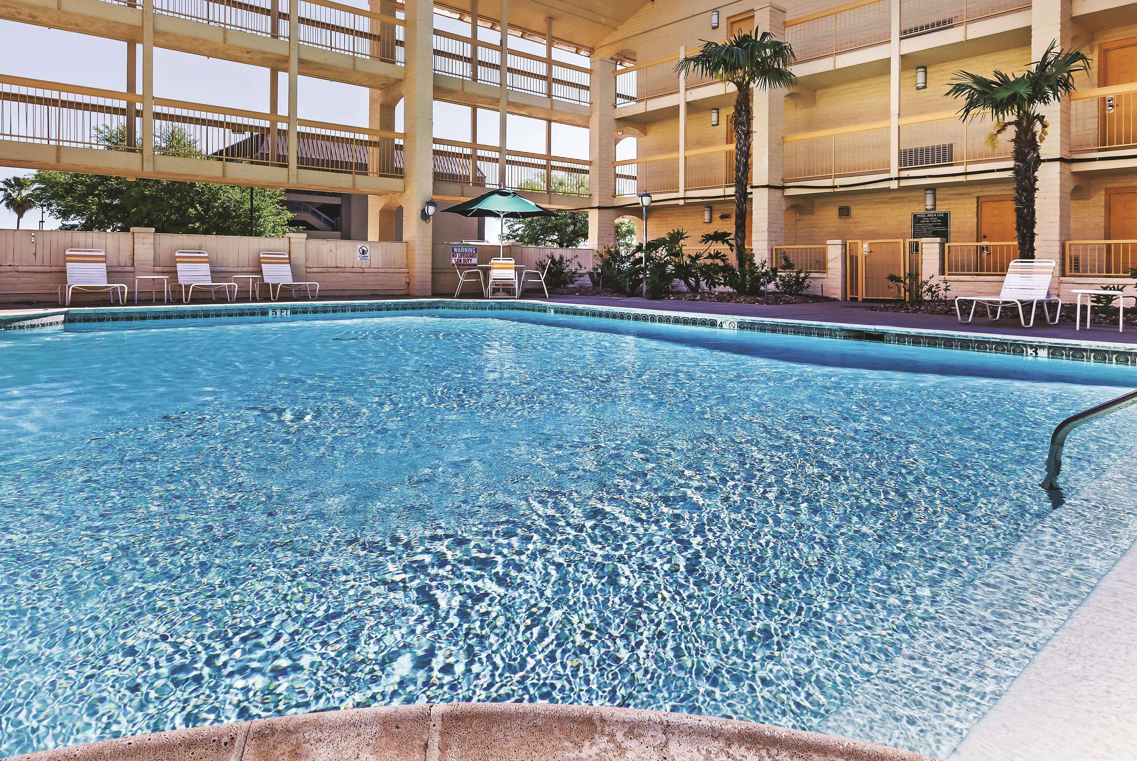 Travelodge By Wyndham Houston Cy-Fair Exterior foto