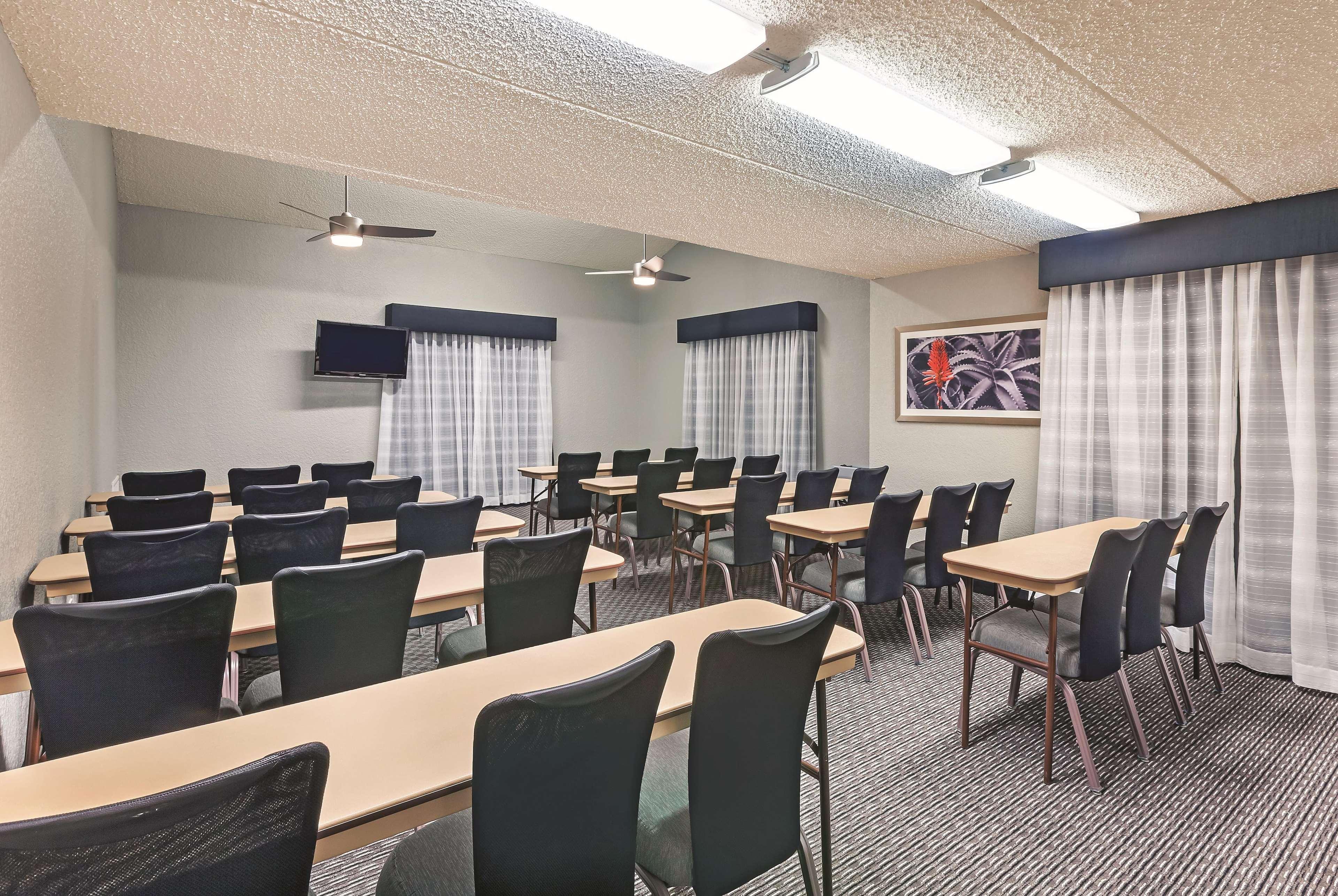 Travelodge By Wyndham Houston Cy-Fair Exterior foto
